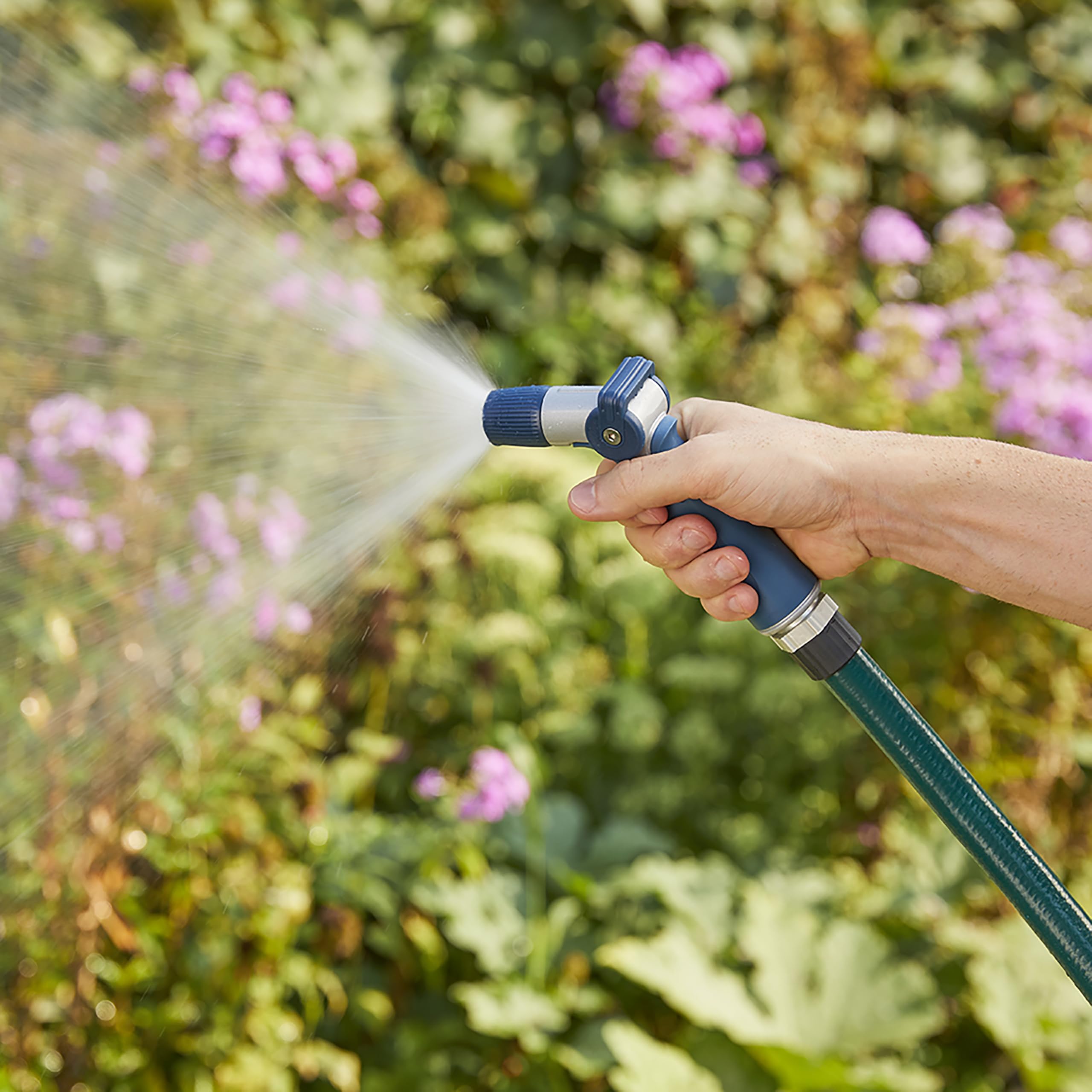 Gilmour Medium Duty Garden Hose Nozzle with Adjustable Spray Pattern, Water Hose Nozzle for Watering Garden or Lawn, Blue - Image 6