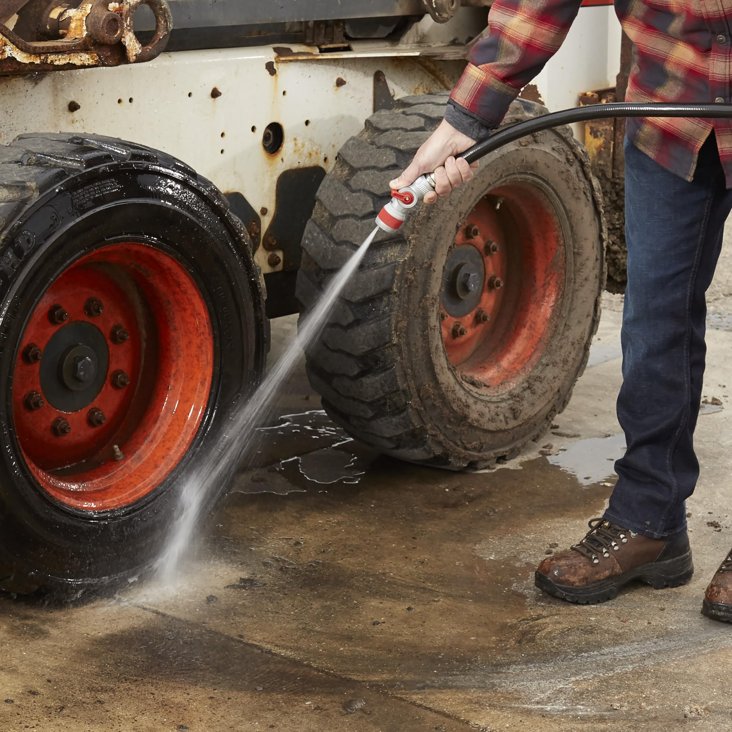 Gilmour Pro 3 Pattern Utility Hose Nozzle with Insulated Grip, Heavy Duty Hose Nozzle for Watering and Cleaning - Image 6