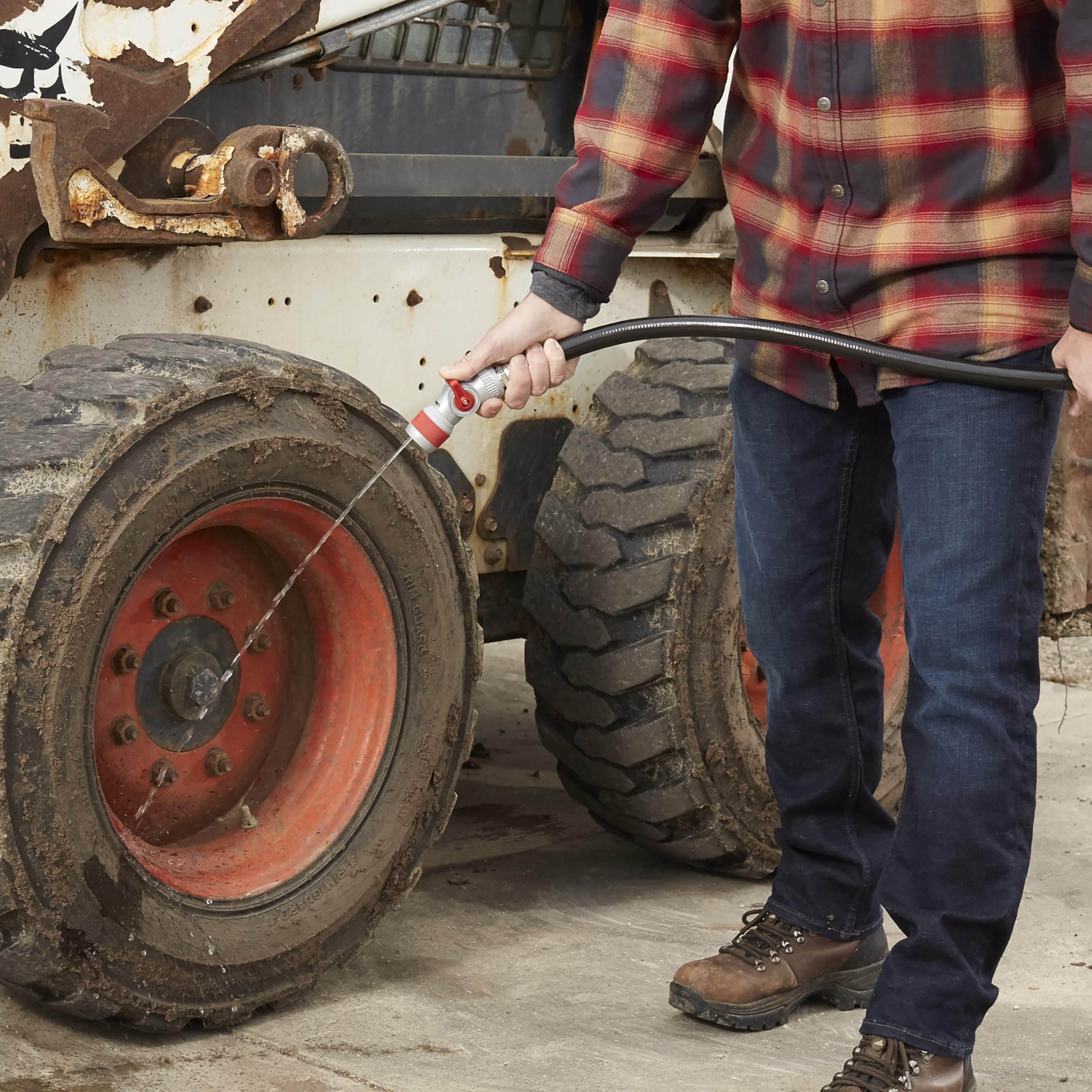 Gilmour Pro 3 Pattern Utility Hose Nozzle with Insulated Grip, Heavy Duty Hose Nozzle for Watering and Cleaning - Image 7